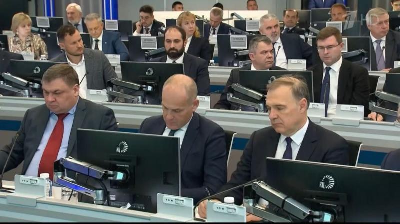 Ректор Университета Вернадского Елена Певцова приняла участие в Стратегической сессии, которую провёл Председатель Правительства Российской Федерации Михаил Мишустин